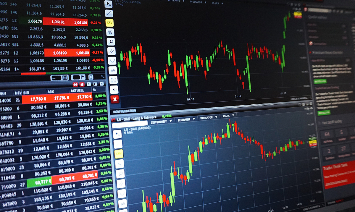 Share market Falls: What investors need to consider
